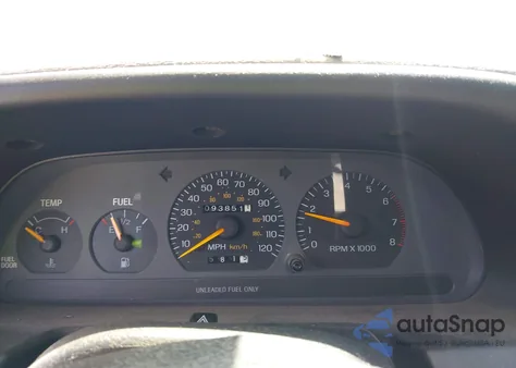 1995 Ford Escort Lx/Sport z USA, uszkodzony, nr VIN 3FASP15J3SR163231